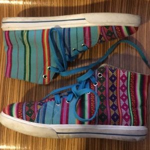 Inkkas Sneakers in Turquoise Blue